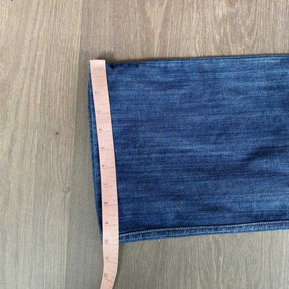 7 For All Mankind "A PKT" Relaxed Fit Jeans - Picture 10 of 14